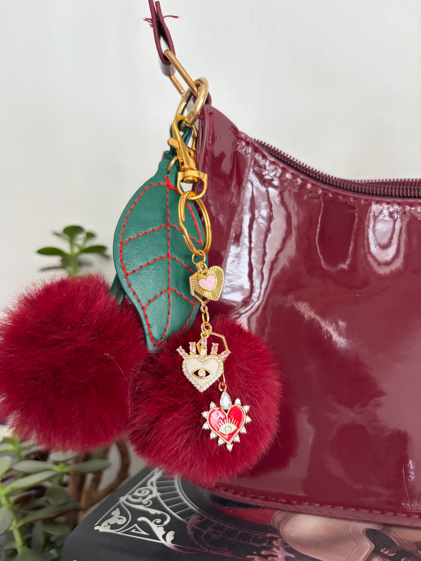 Handgjord Bag Charm – Sacred Heart